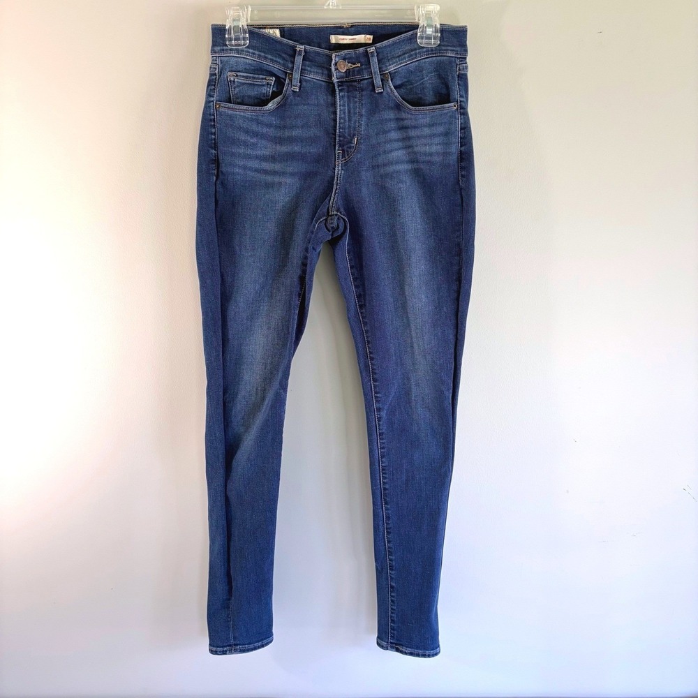 Women's Levi's Jeans Curvy Medium Wash Denim 28x29 Capsule Wardrobe US Size 6